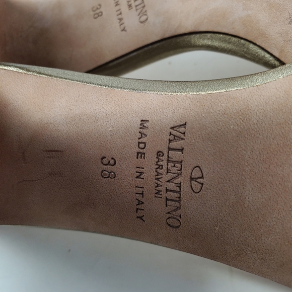 Valentino Champagne Pumps - Picture 7 of 8